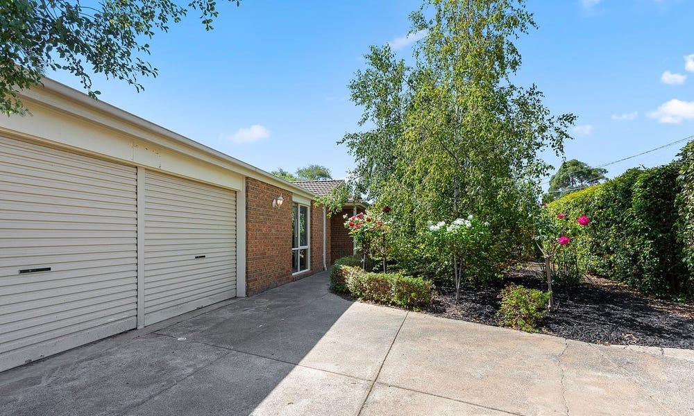 14 Lady Beverly Circuit, Somerville, Vic 3912 photo