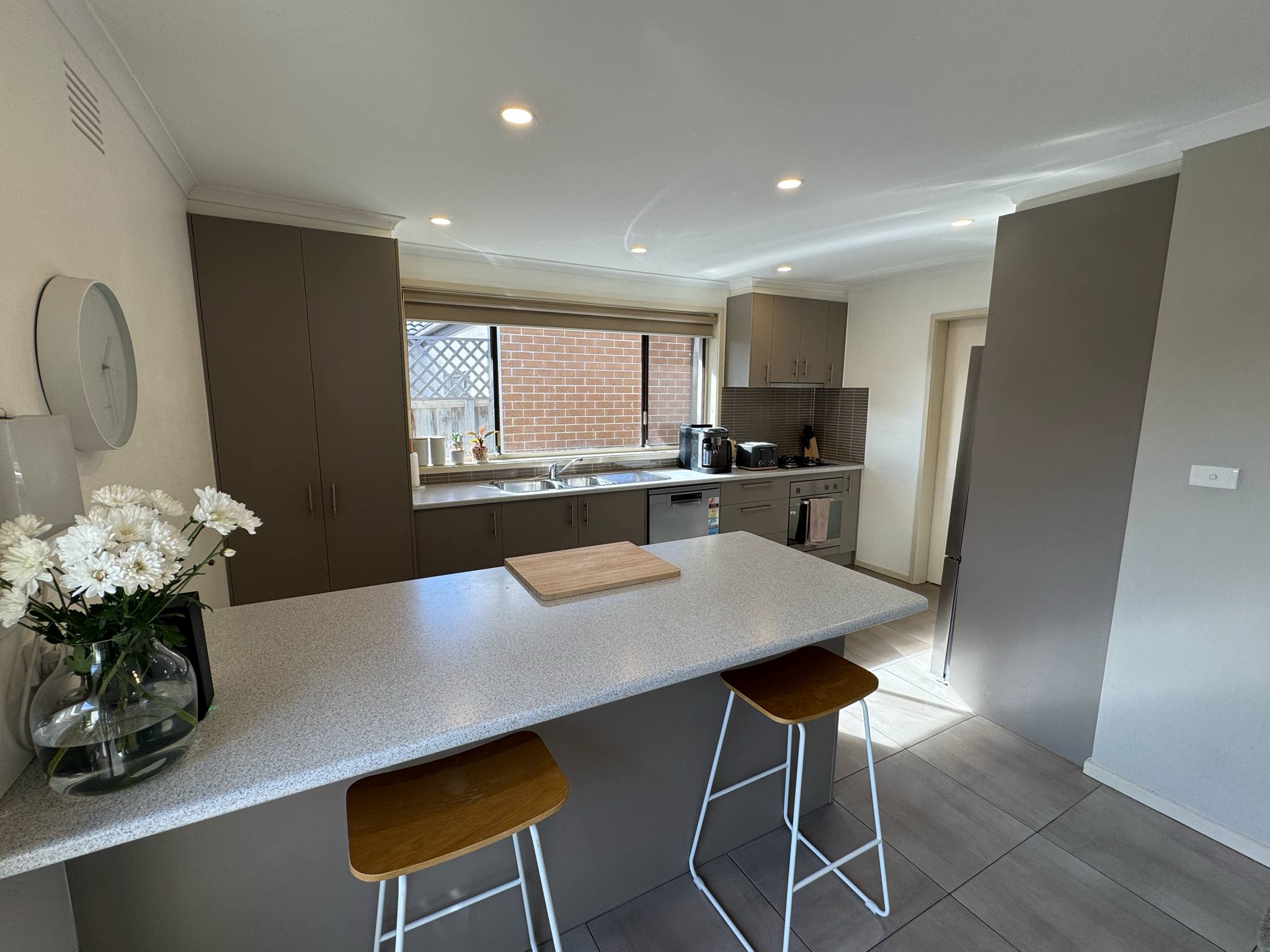 e4902549-02a9-4bb5-971c-be0c116cc03e e4902549-02a9-4bb5-971c-be0c116cc03e