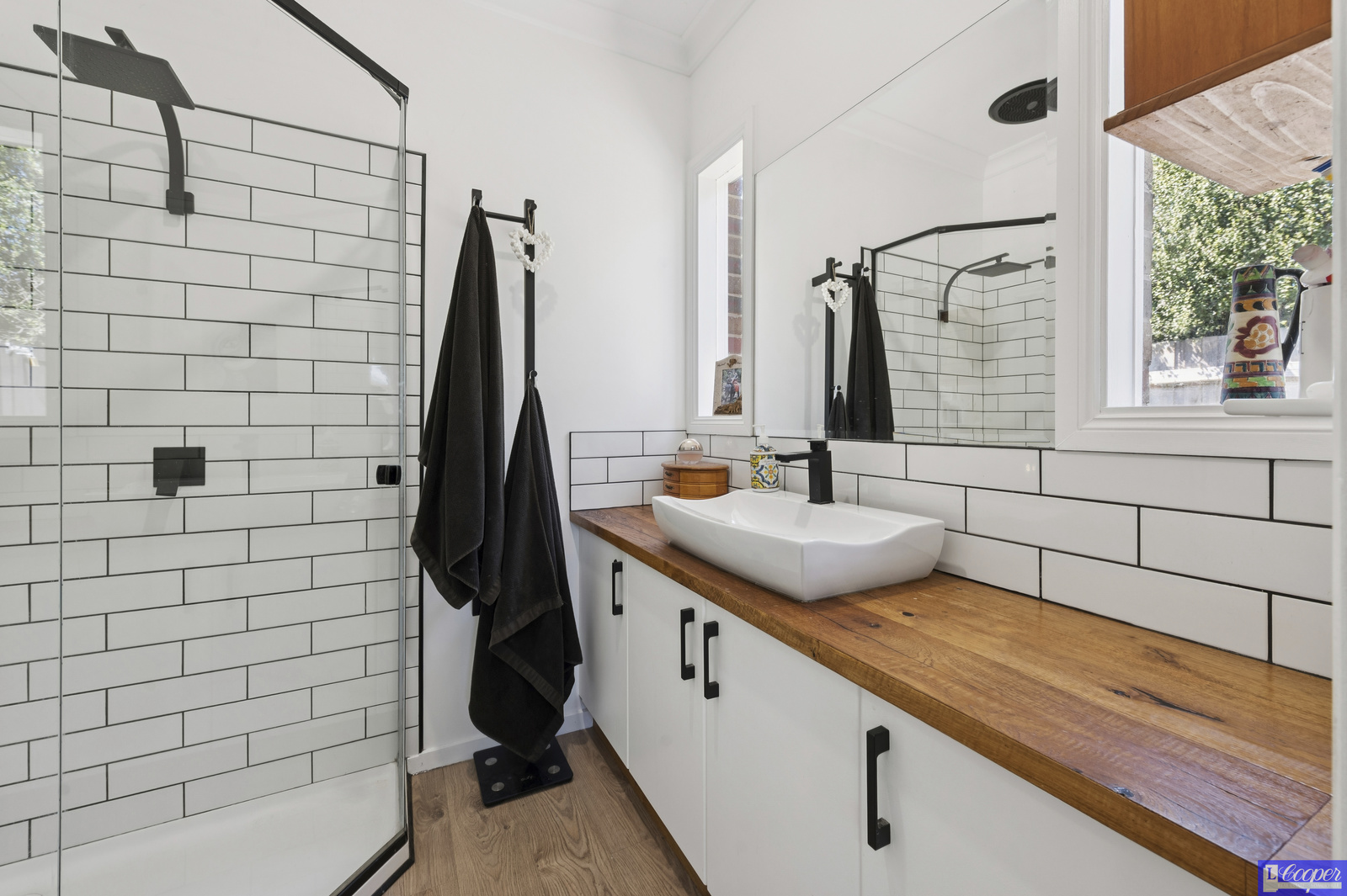 003_Open2view_ID988865-11_Leonina_Court