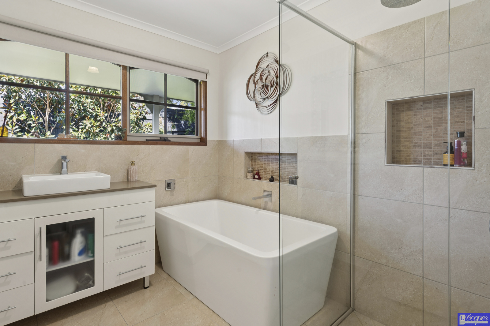 006_Open2view_ID988867-8_Blackwood_Rise