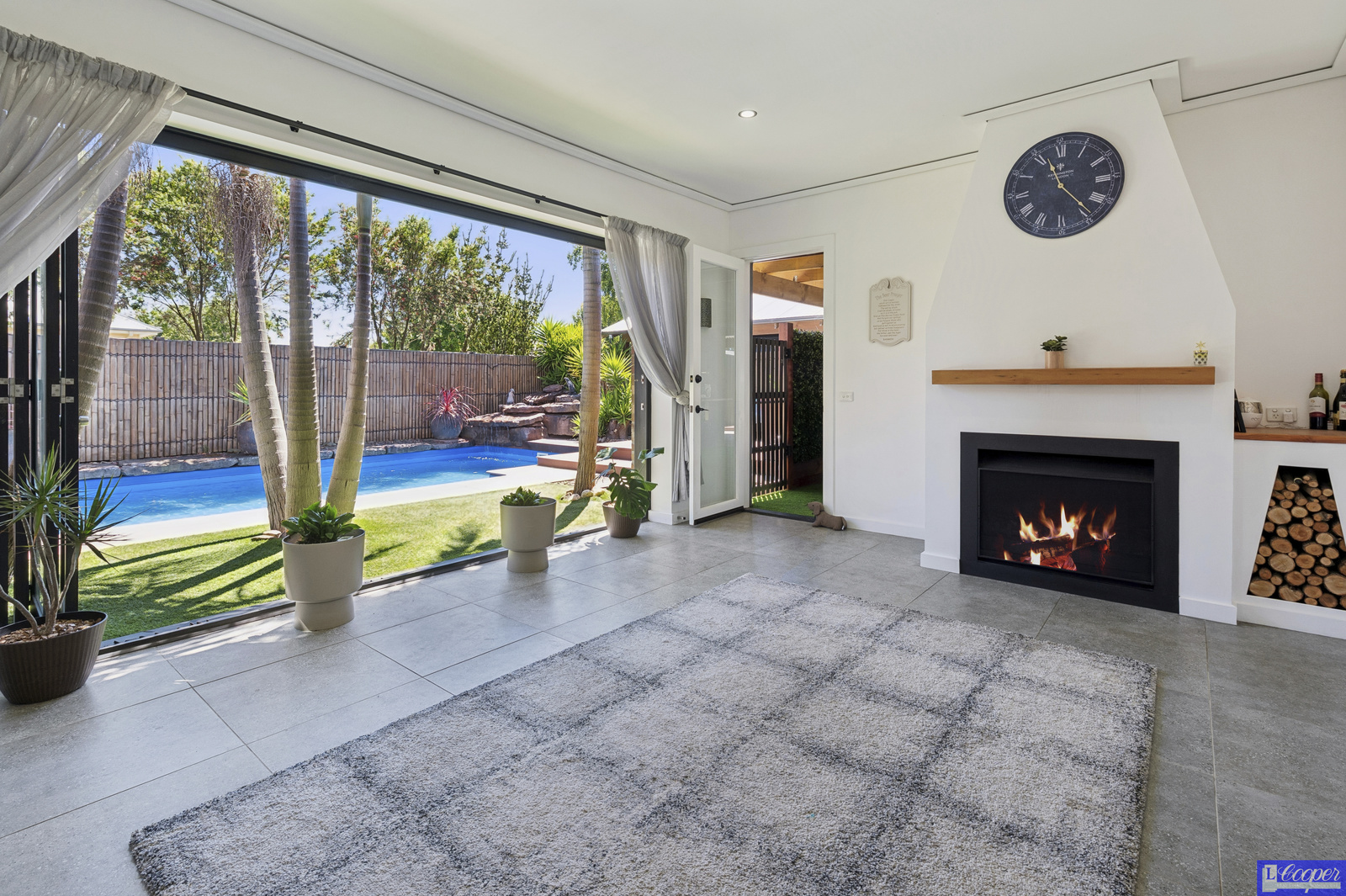 008_Open2view_ID988865-11_Leonina_Court