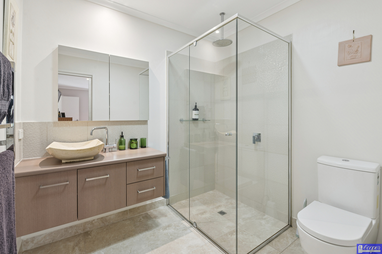 008_Open2view_ID988867-8_Blackwood_Rise