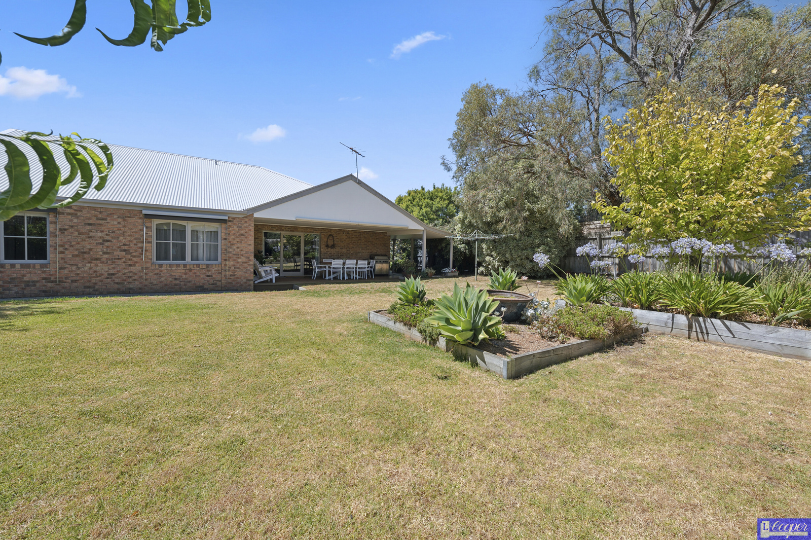 010_Open2view_ID988867-8_Blackwood_Rise