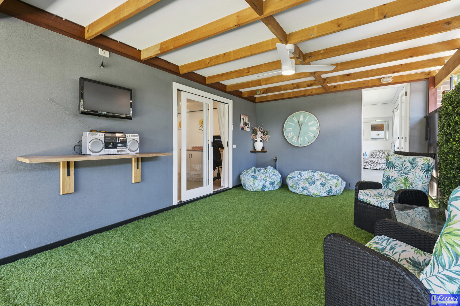012_Open2view_ID988865-11_Leonina_Court