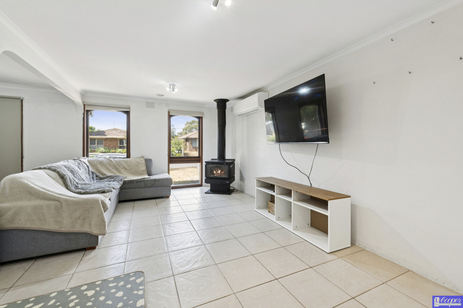 002_Open2view_ID993867-2_Tiga_Court