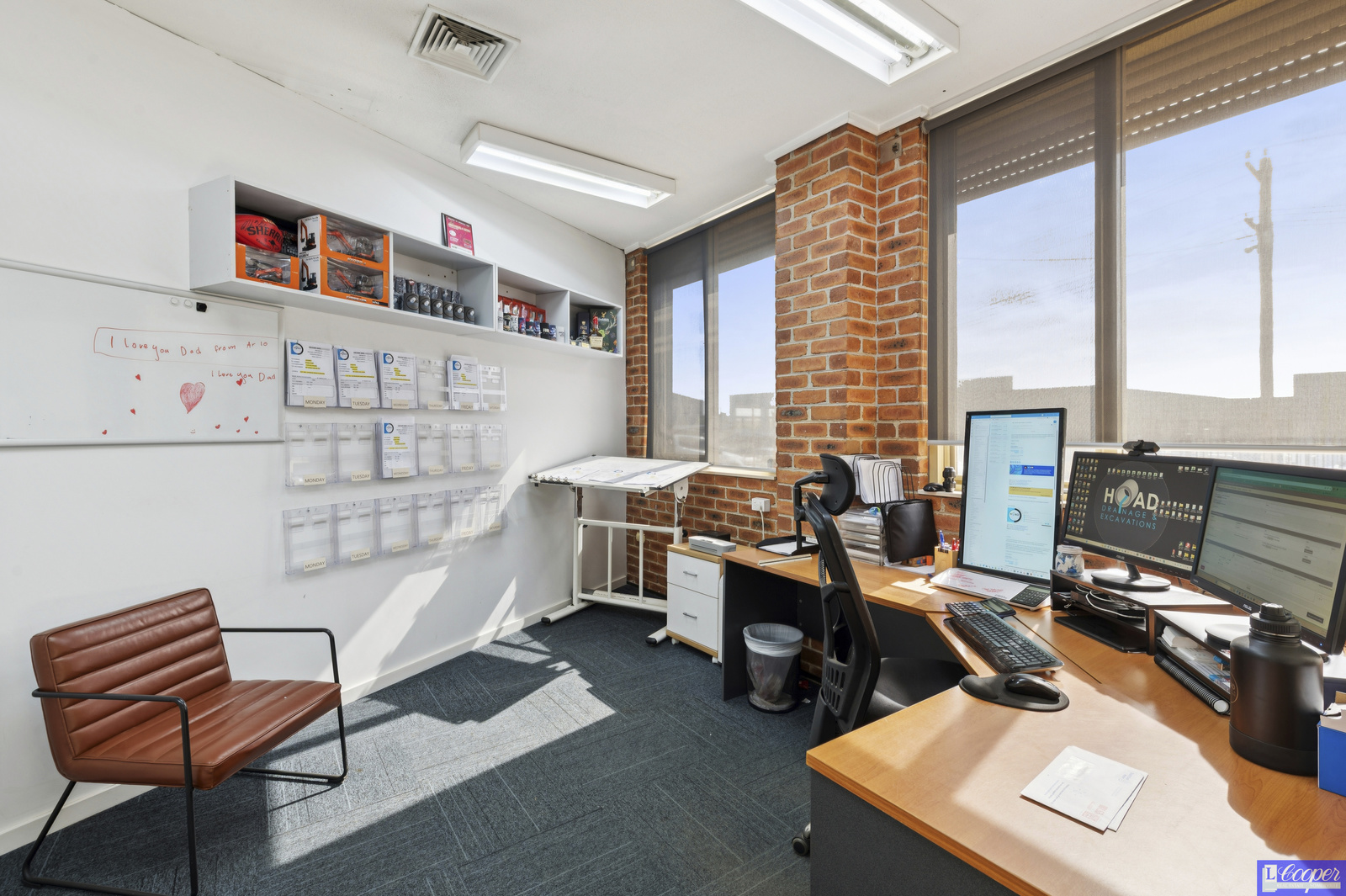 005_Open2view_ID993866-5_Arduina_Street