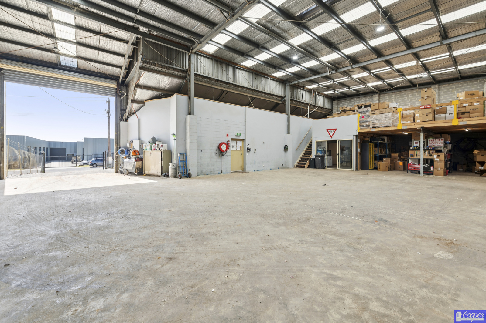 009_Open2view_ID993866-5_Arduina_Street