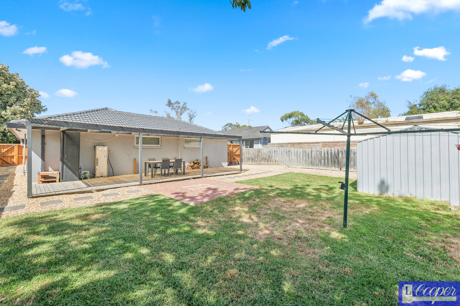 011_Open2view_ID993867-2_Tiga_Court