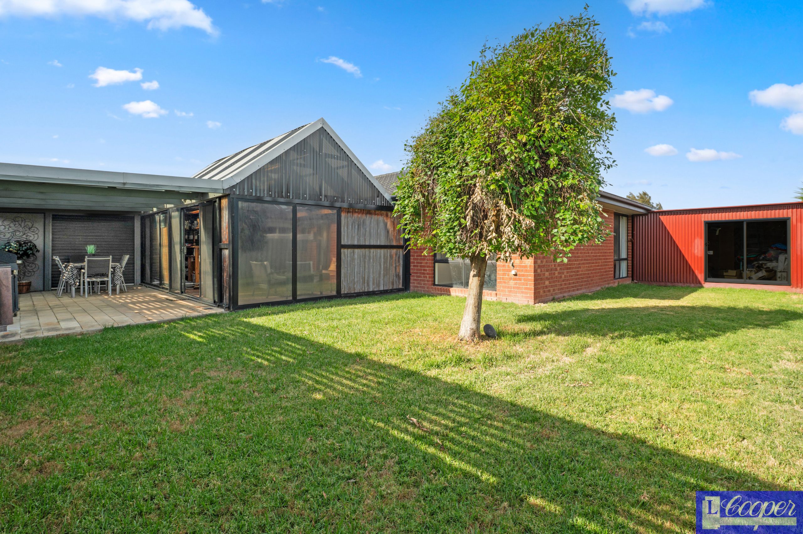 012_Open2view_ID994928-23_Lavender_Lane