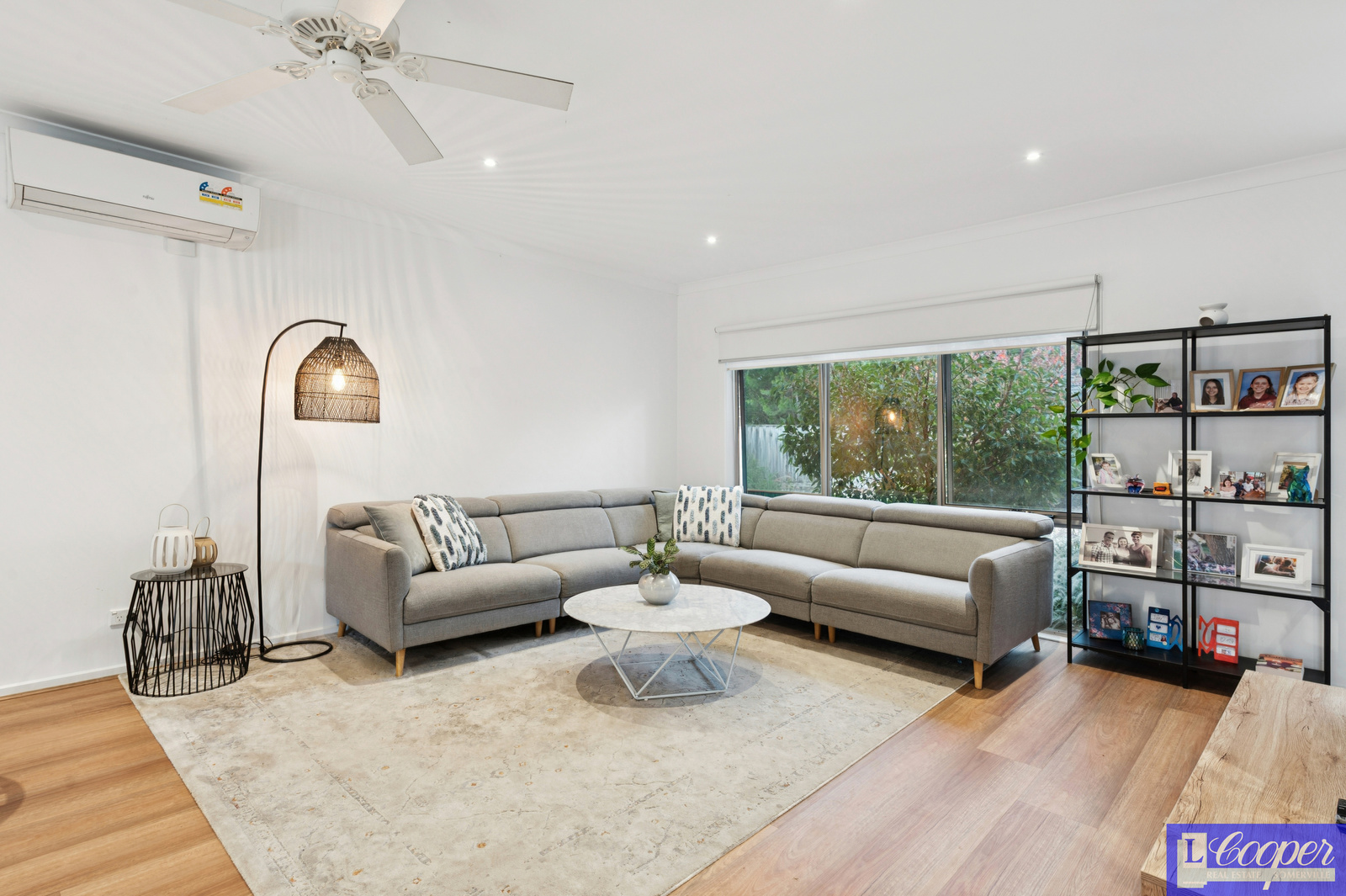 011_Open2view_ID1001554-23_300_High_Street