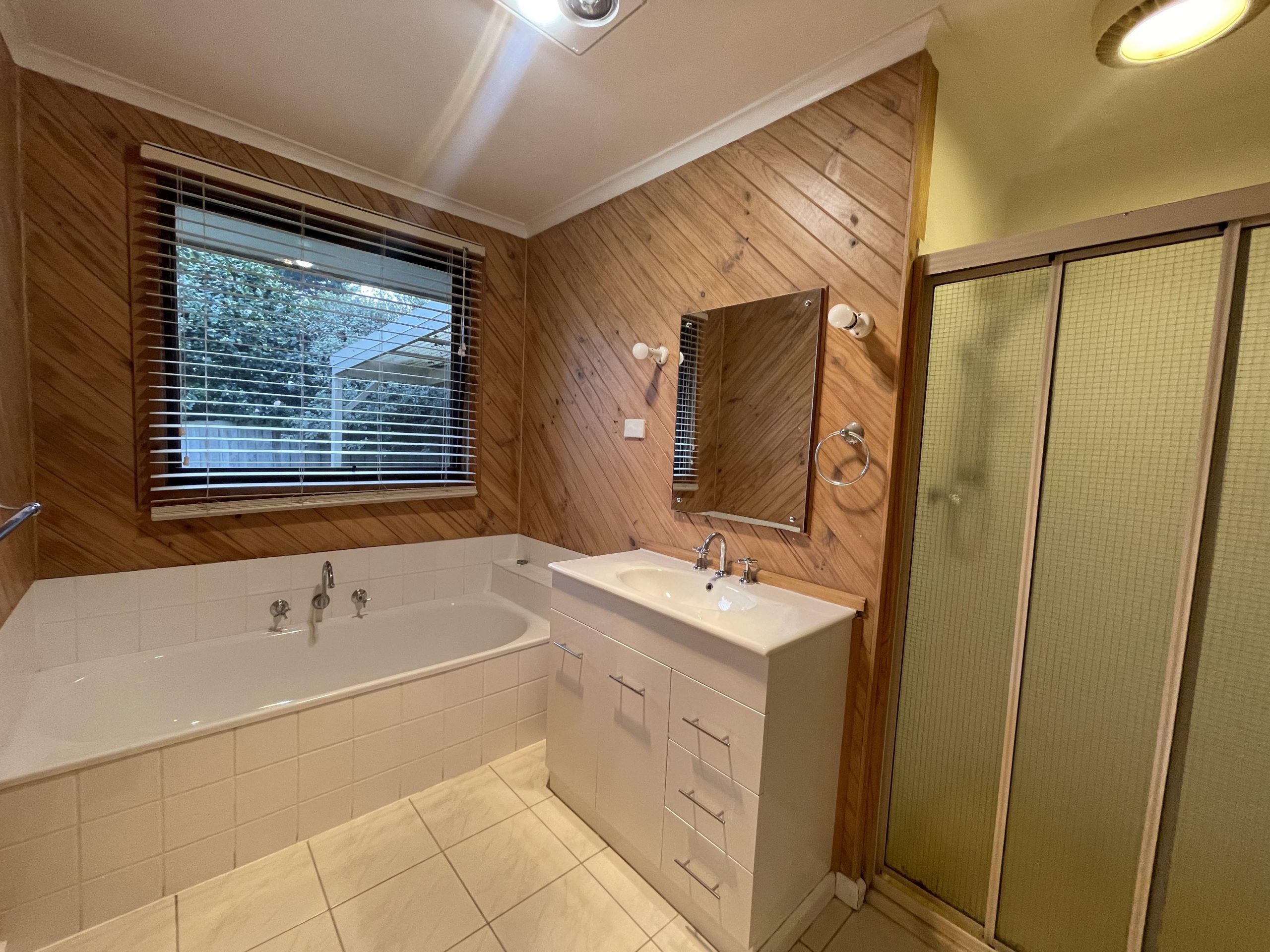 353050864_651371716454203_1181598162647115415_n