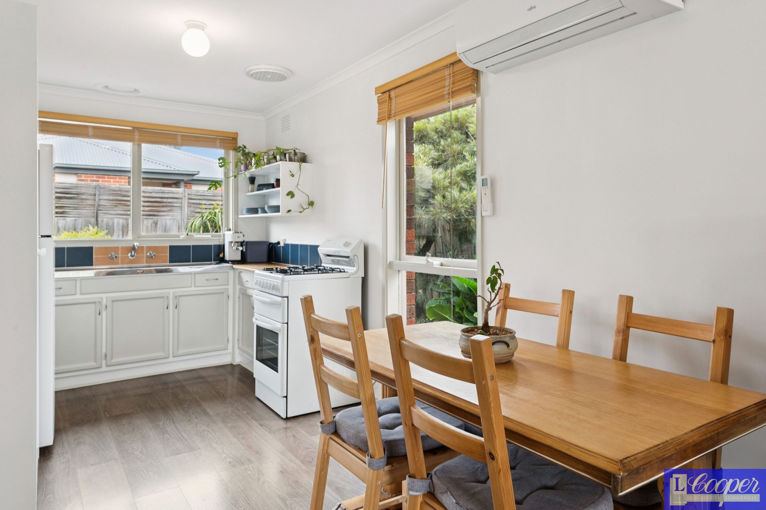 013_Open2view_ID998415-1_6_Park_Lane