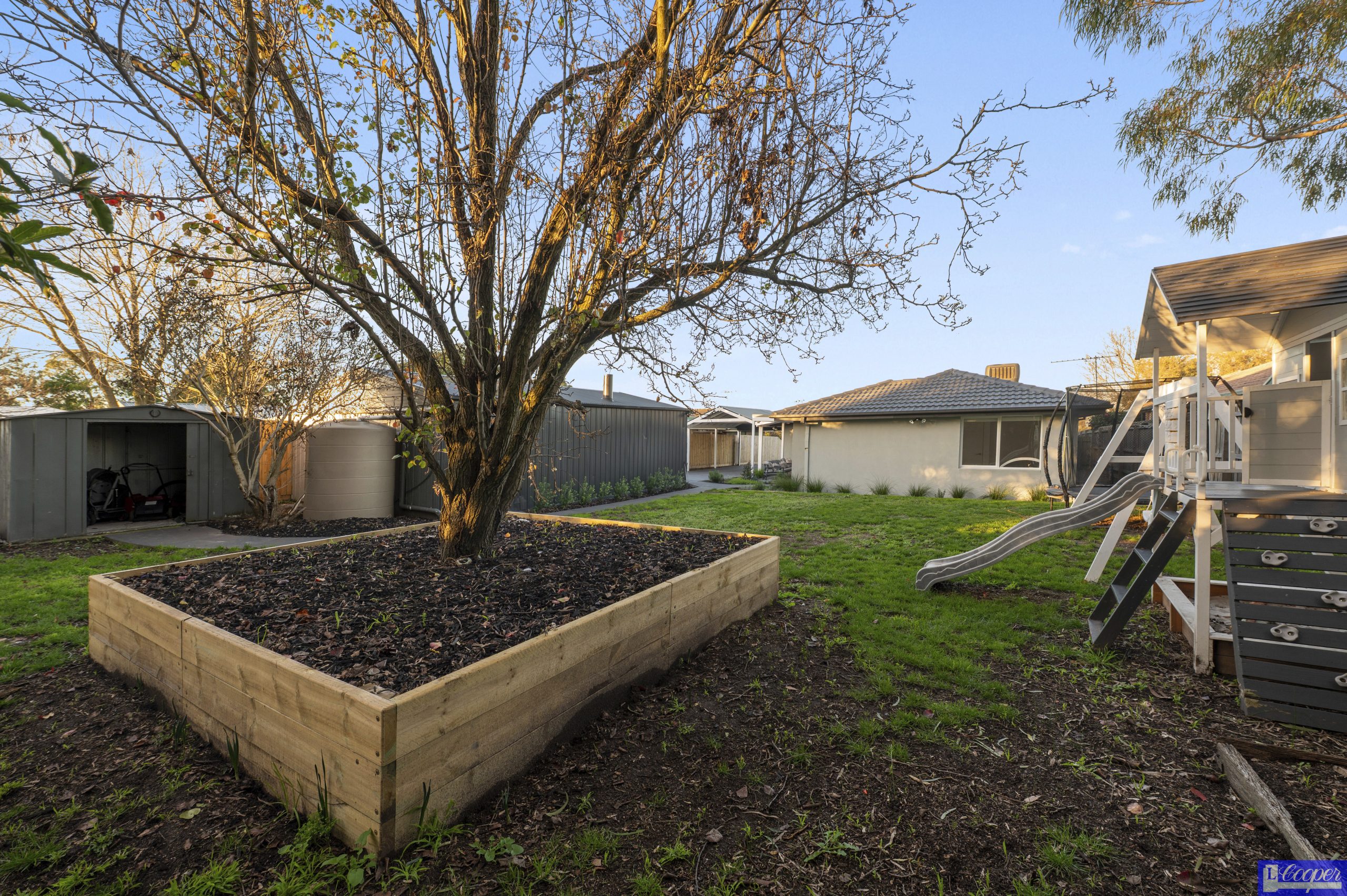 029_Open2view_ID1011566-24_Cedar_Drive