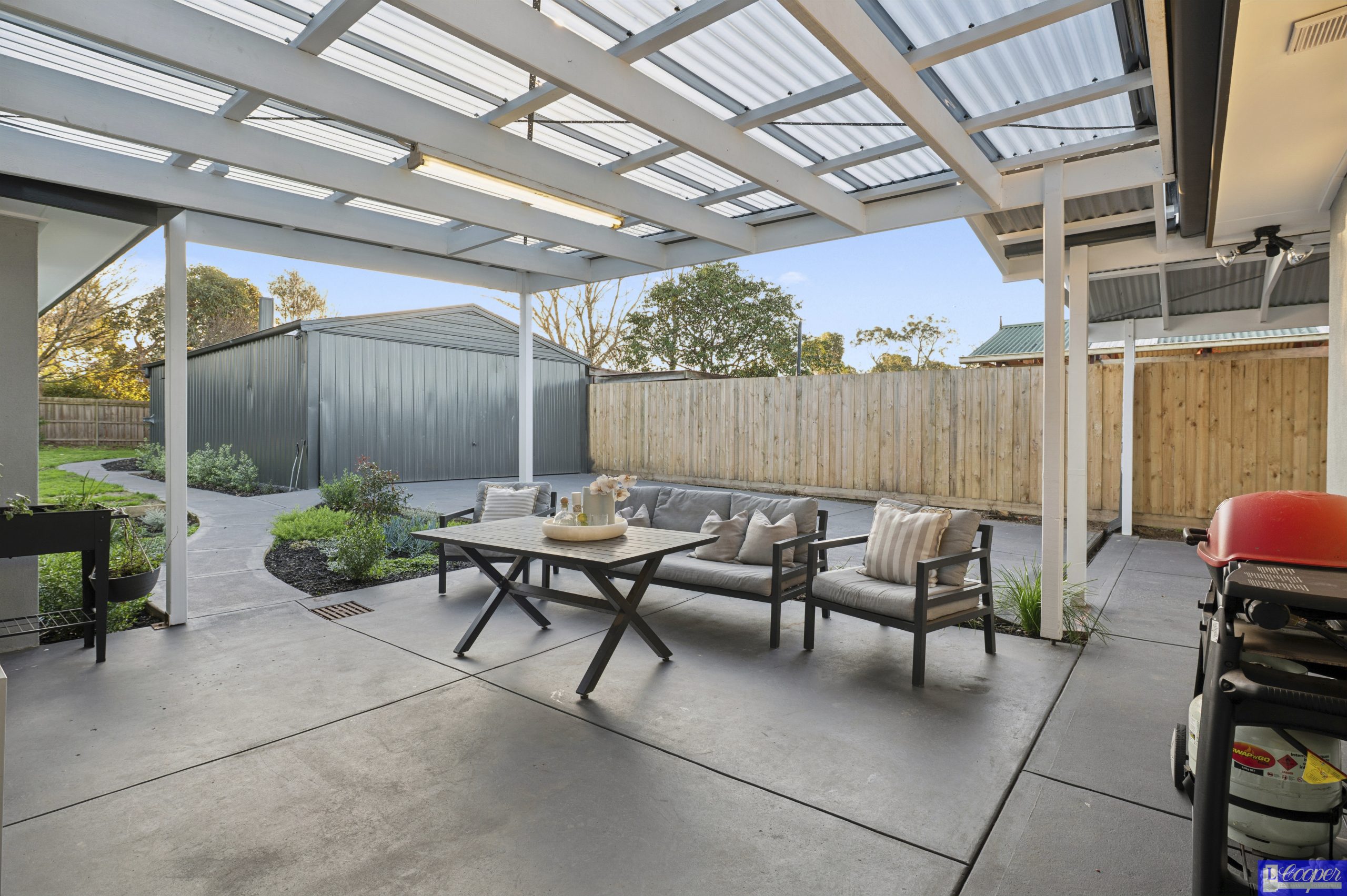 030_Open2view_ID1011566-24_Cedar_Drive
