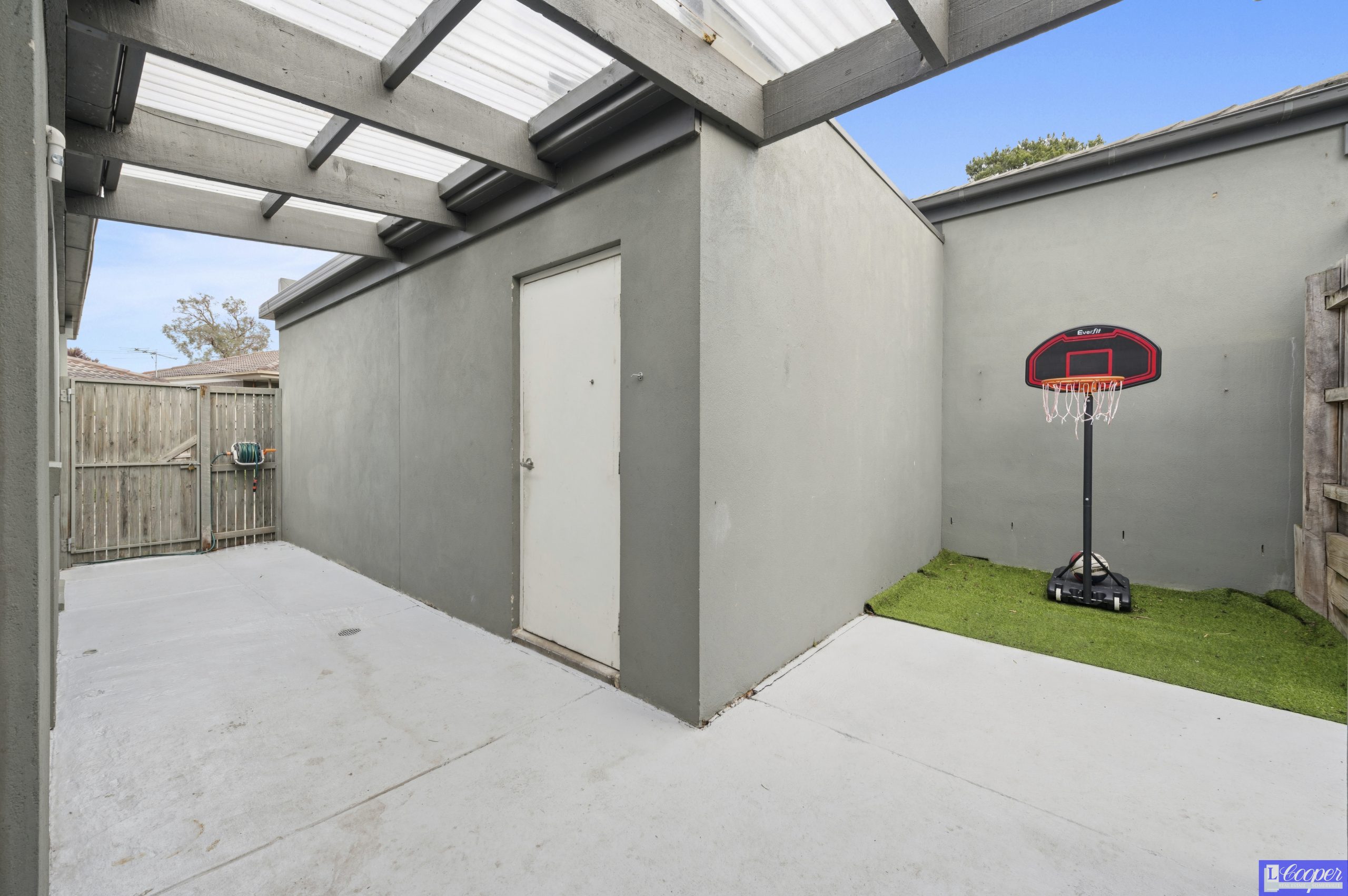 010_Open2view_ID1019550-6_Clarinda_Street